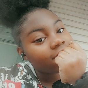 Meet your Posher, Babe